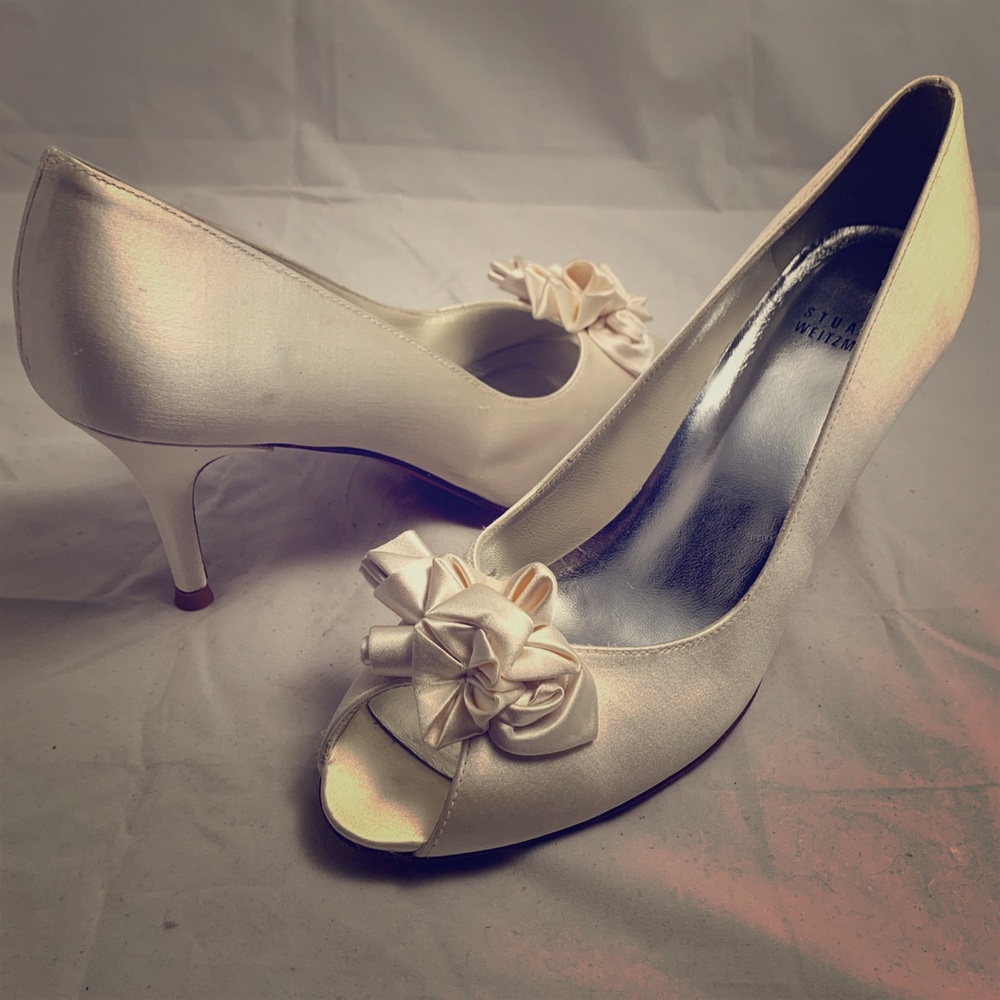 Marimbow 9.5 N Stuart Weitzman satin dyable heel